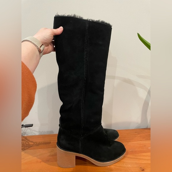 Ugg‎ Black Kasen Black Suded Tall 3” Heel Boots Size 10 - Picture 1 of 10